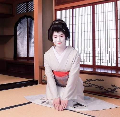 大井海岸 まつ乃家 栄太朗さん